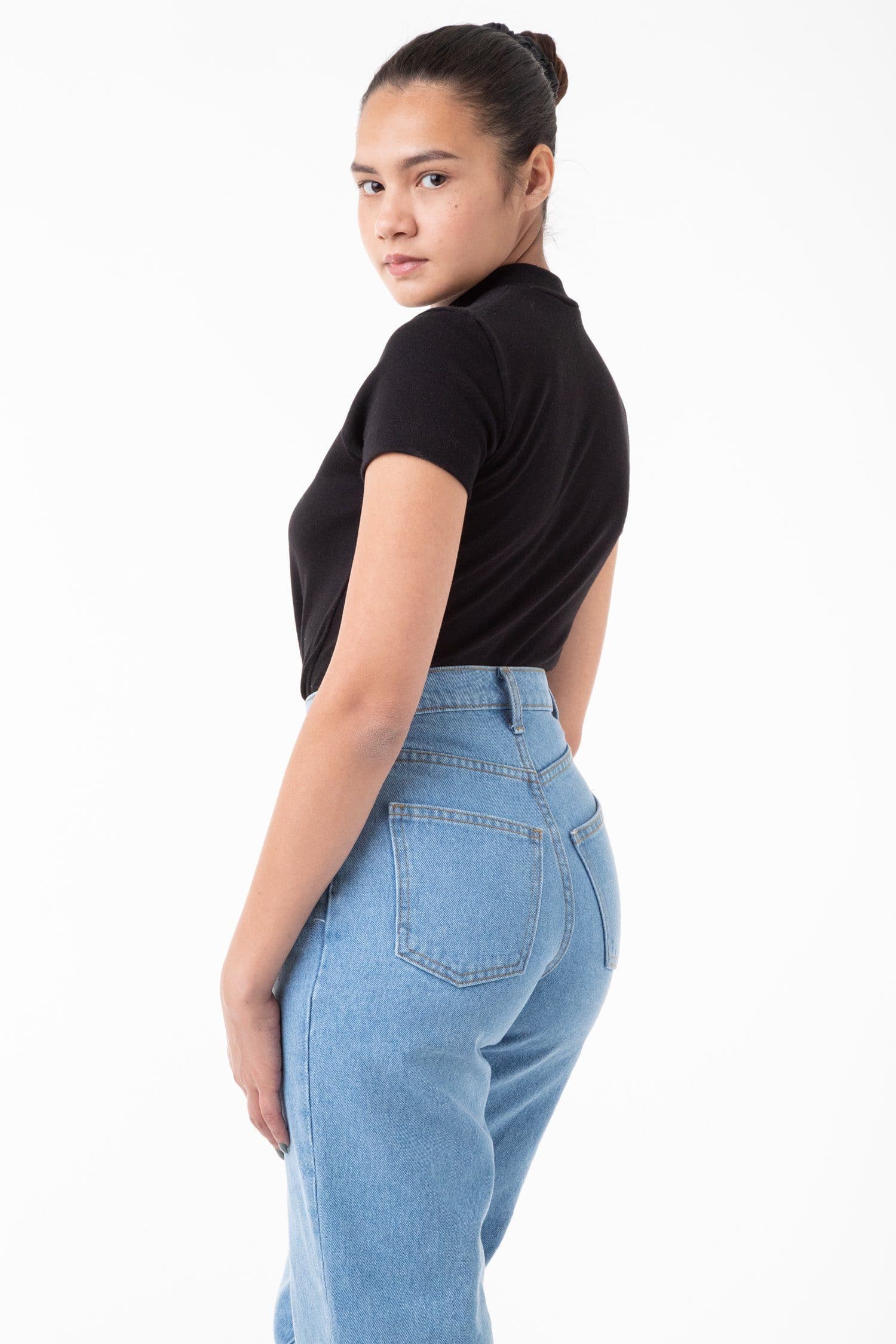 Stephanie is 5'2 and wearing size M/OS