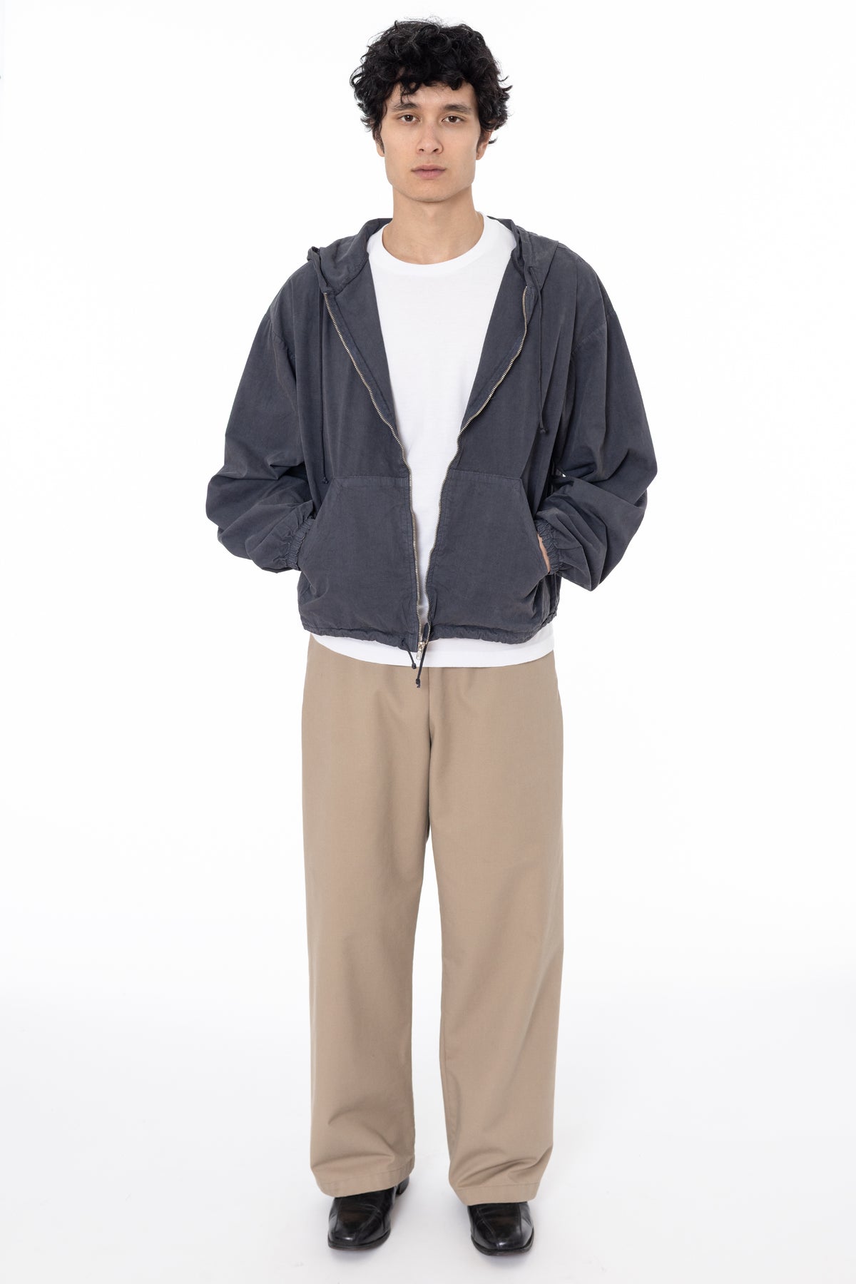 Khaki [female]