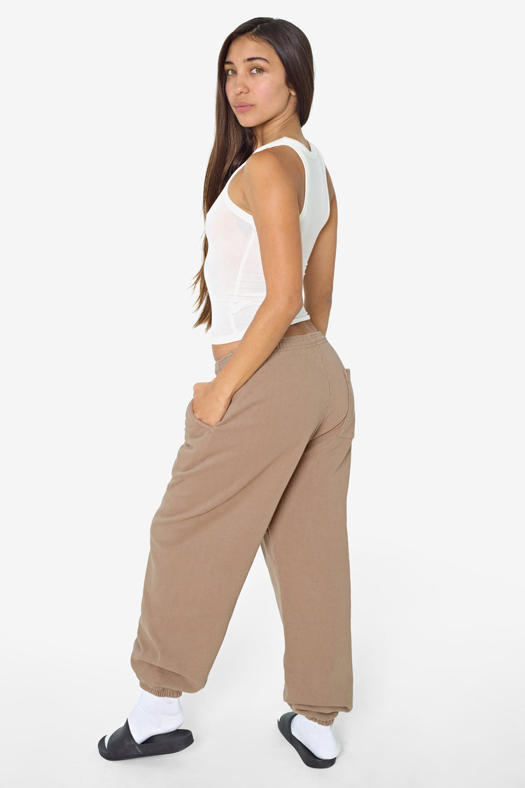 Khaki [female]