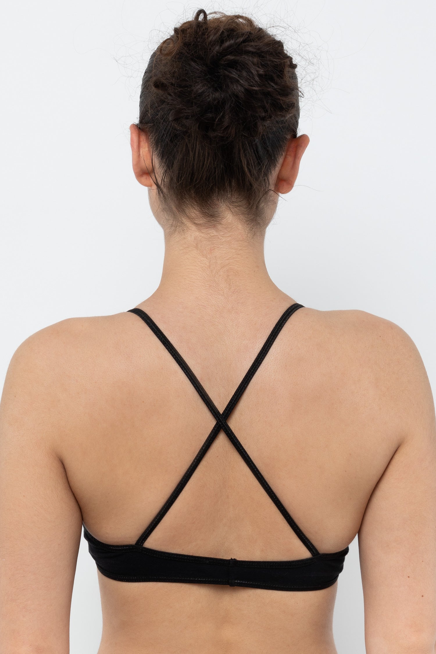 Cross back store bra