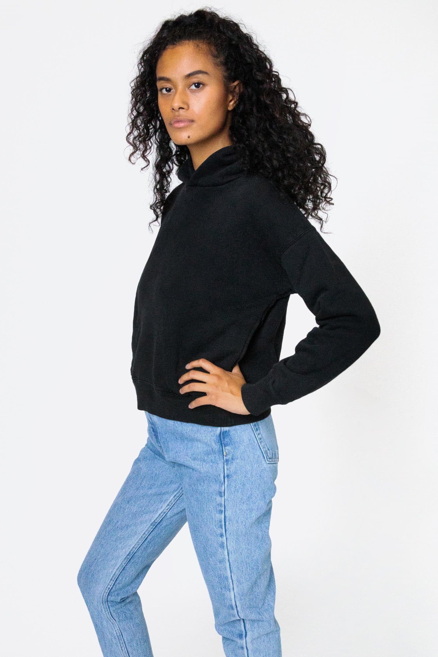 Cropped deals hoodie with high waisted jeans