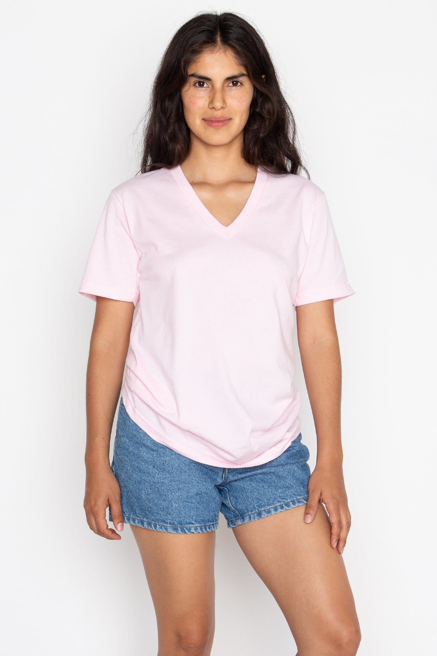 New Era Apparel Girl's Chicago Cubs Pink Dip Dye V-Neck T-Shirt