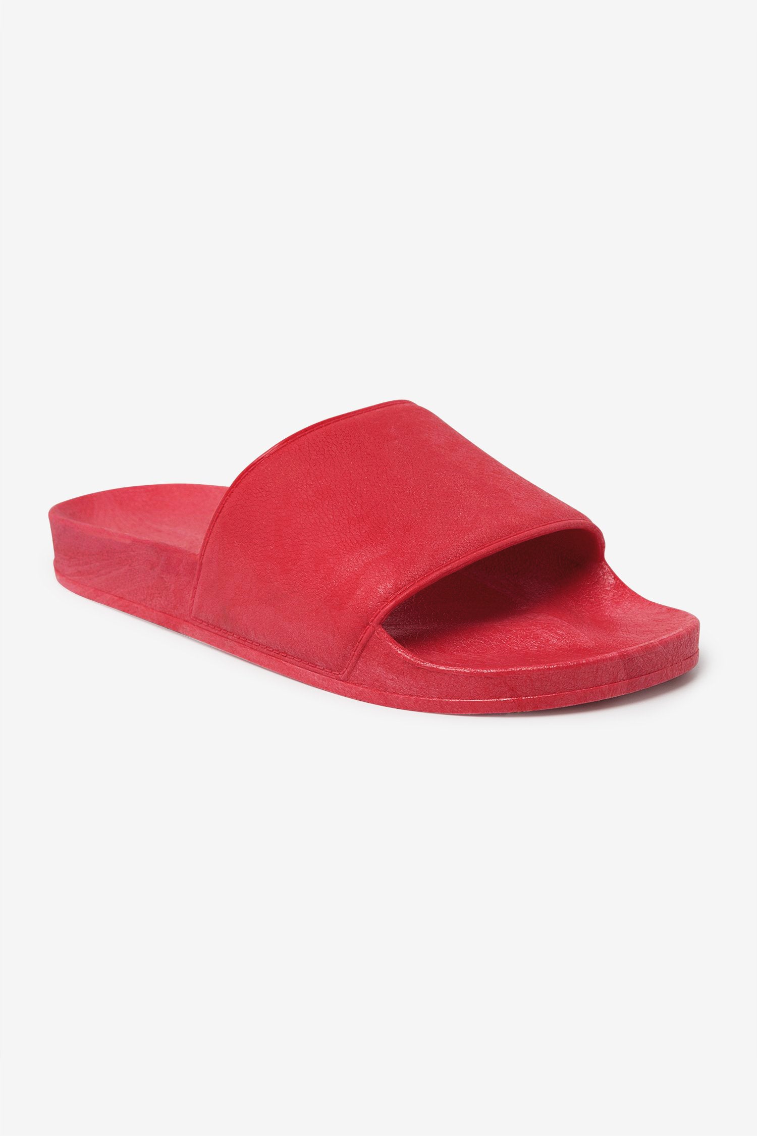 Red slides for store men